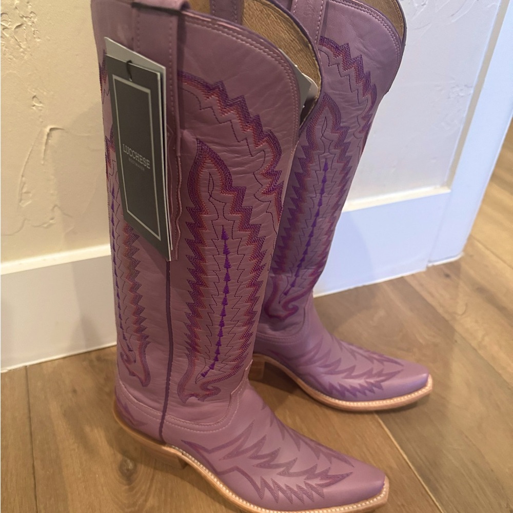 Lilac Priscilla luccese